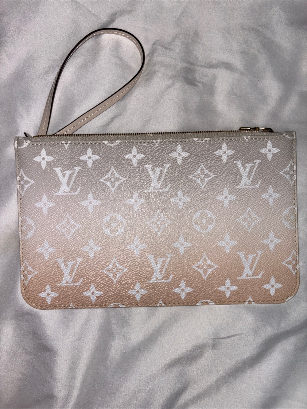 NWOT LV By The Pool Neverfull Pochette Monogram Canvas Wristlet w/COA